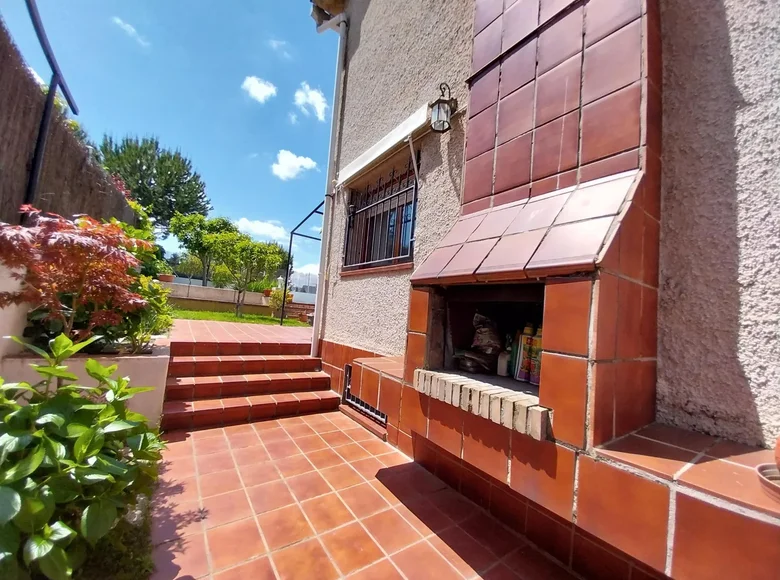 Haus 6 zimmer  Pozuelo de Alarcon, Spanien