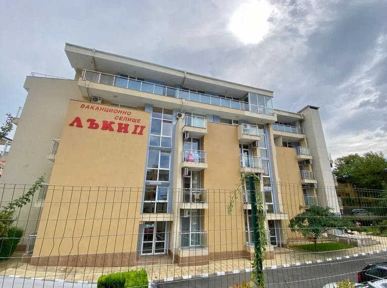 1 bedroom apartment 84 m² Sveti Vlas, Bulgaria