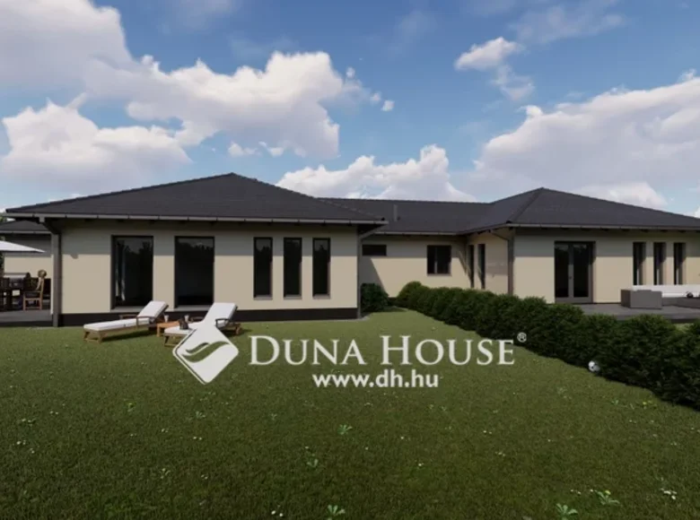 House 137 m² Ecser, Hungary