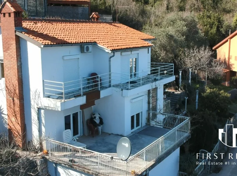 Haus 4 Schlafzimmer 280 m² Morinj, Montenegro