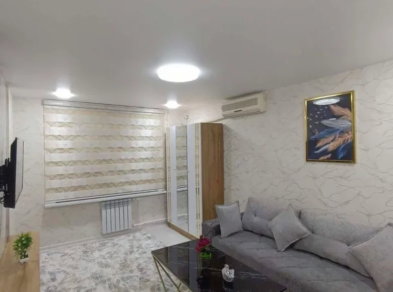 Kvartira 1 xona 28 m² Toshkentda