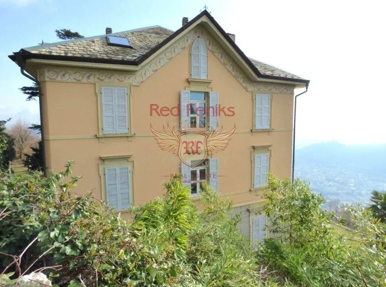 5 bedroom villa 1 000 m² Provincia di Como, Italy