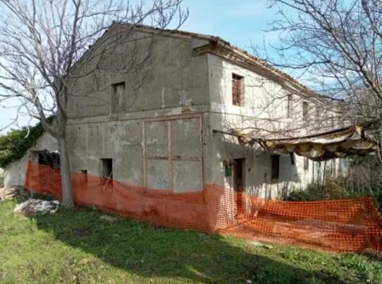 Haus 14 Zimmer 500 m² Terni, Italien