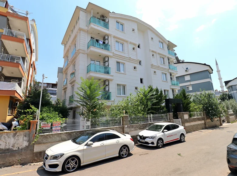 Apartment 15 bedrooms 1 100 m² Kepez, Turkey