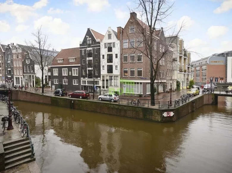 Mieszkanie 2 pokoi 50 m² Amsterdam, Holandia