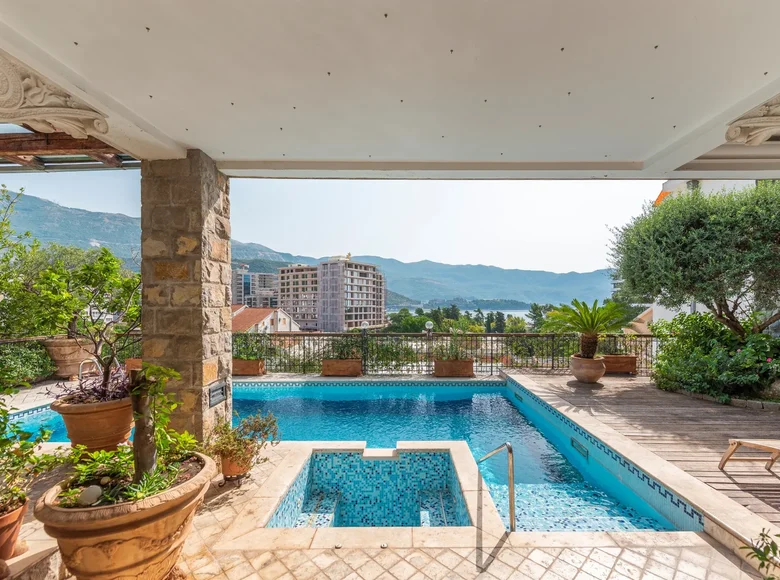 Villa 14 chambres 1 264 m² Budva, Monténégro