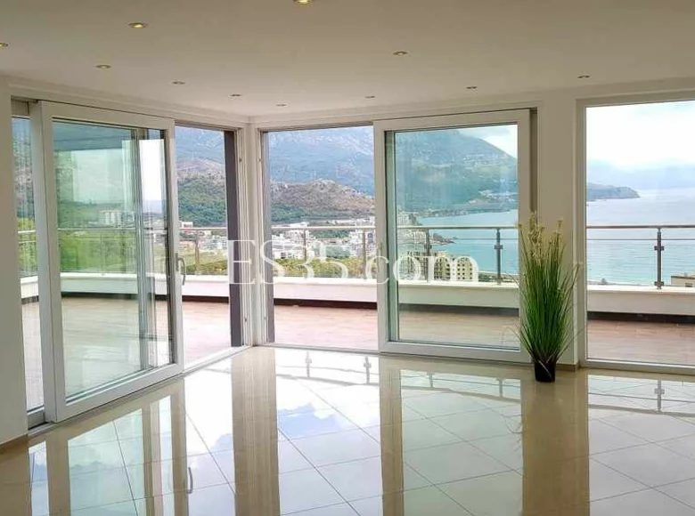 Apartamento 4 habitaciones 158 m² Becici, Montenegro