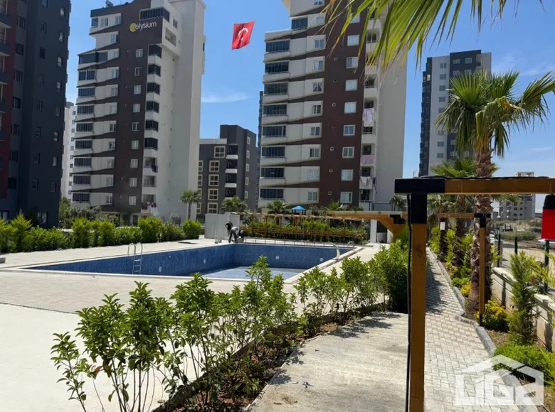 Квартира 2 комнаты 55 м² Акдениз, Турция