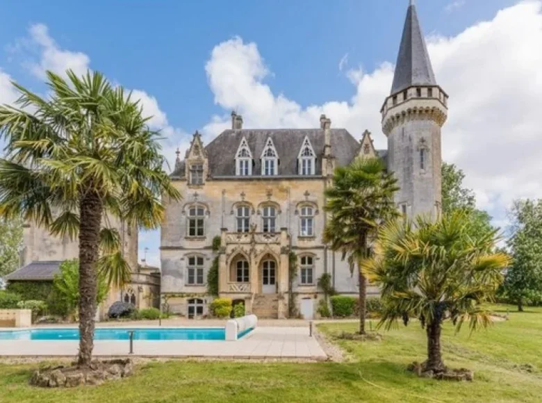 Schloss 850 m² Tours, Frankreich