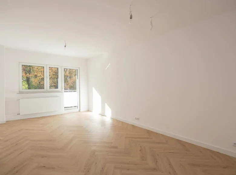 2 room apartment 47 m² Warsaw, Poland