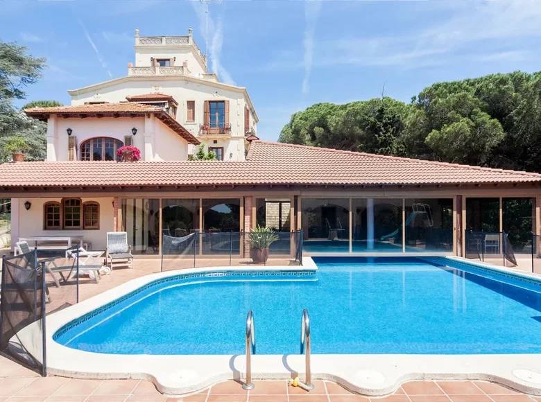 8 bedroom House 1 648 m² Maresme, Spain