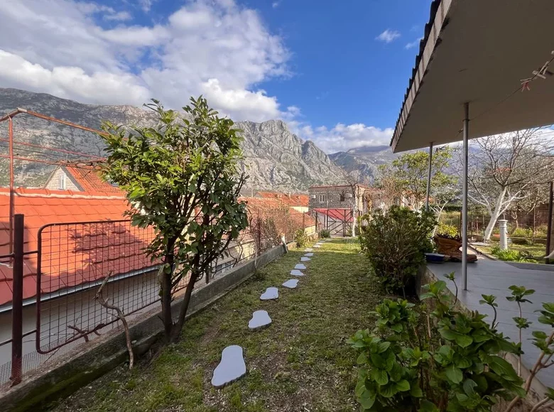3-Zimmer-Villa 105 m² Kotor, Montenegro