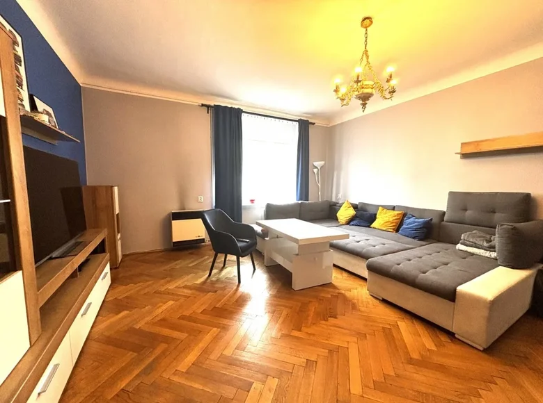 3 room apartment 73 m² Lodz, Poland