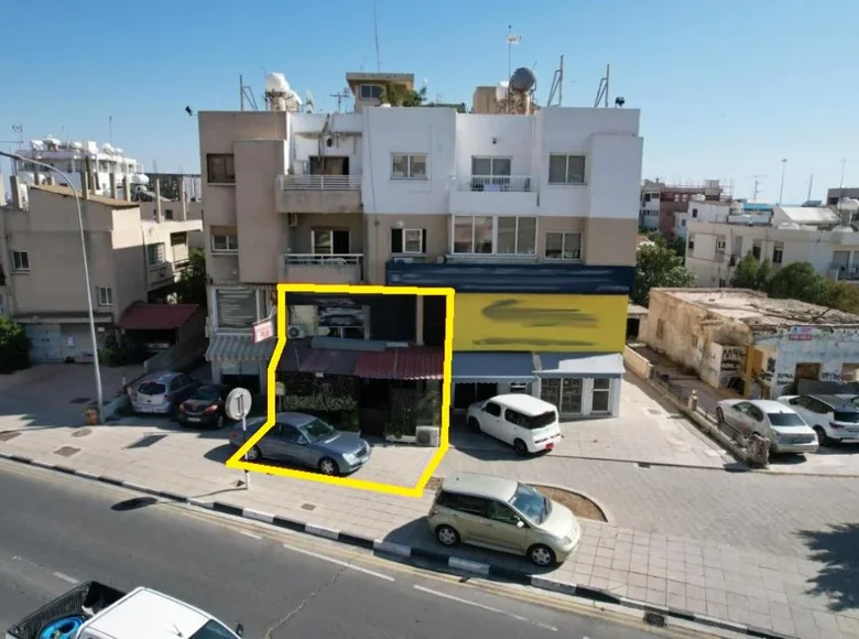 Boutique 71 m² à Larnaca, Bases souveraines britanniques