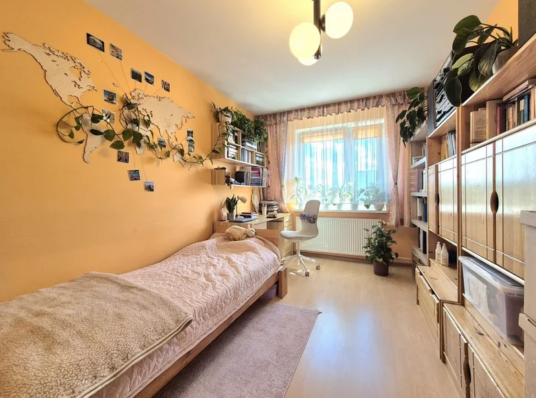 Коммерческое помещение 85 м² Andrespol, Польша