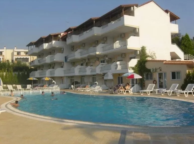 Hotel 4 000 m² Pefkochori, Griechenland