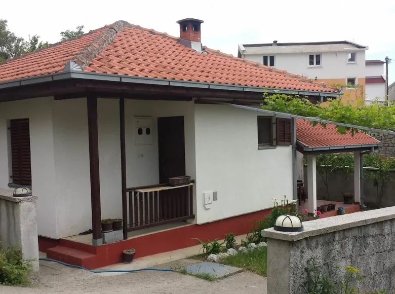 Casa 2 habitaciones  Sutomore, Montenegro
