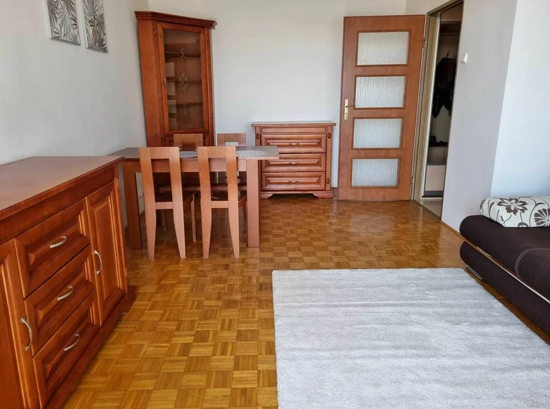 Mieszkanie 2 pokoi 47 m² w Warszawa, Polska