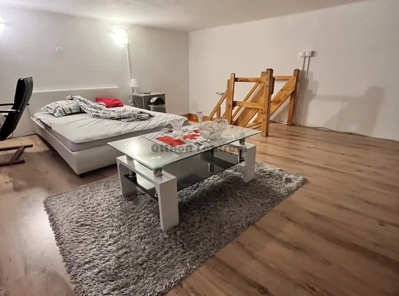 Mieszkanie 3 pokoi 91 m² Budapeszt, Węgry