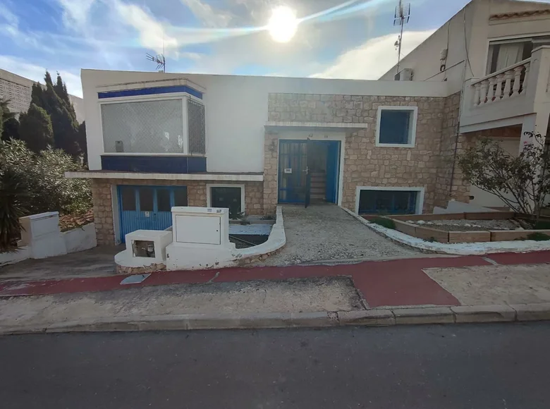 5 bedroom house  Torrevieja, Spain