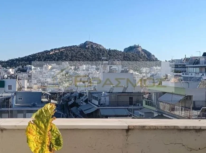 Mieszkanie 2 pokoi 79 m² Ateny, Grecja