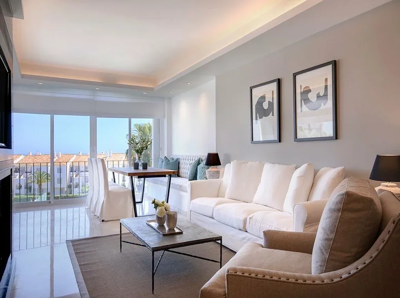 Mieszkanie 3 pokoi 138 m² San Pedro Alcantara, Hiszpania