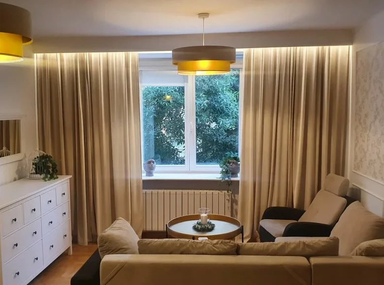1 room apartment 38 m² in Warsaw, Poland
