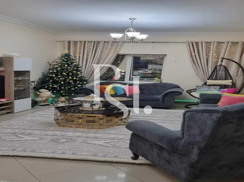 Apartamento 2 habitaciones 114 m² Dubái, Emiratos Árabes Unidos