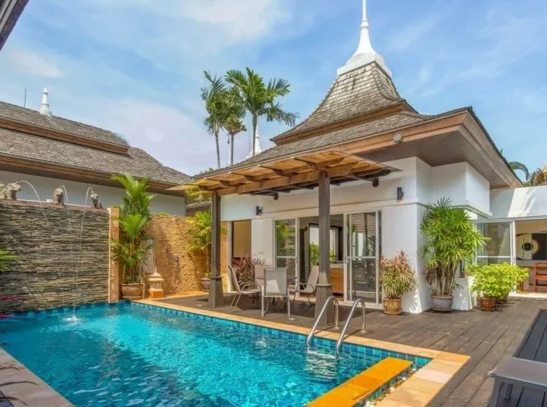 Villa 2 Schlafzimmer 161 m² Phuket, Thailand