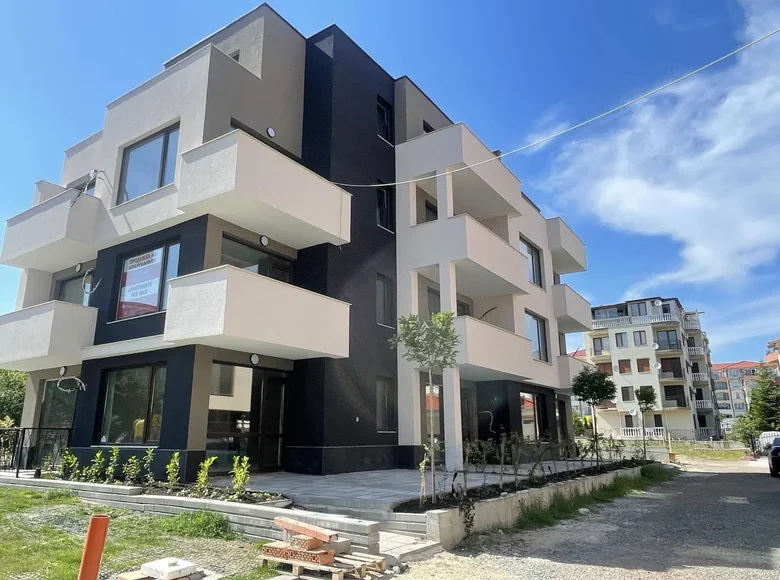 Квартира 2 спальни 90 м² Равда, Болгария