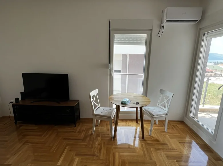 1 bedroom apartment 49 m² Tivat, Montenegro