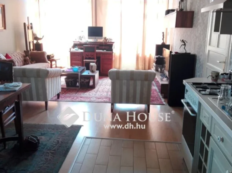 House 330 m² Siofok, Hungary