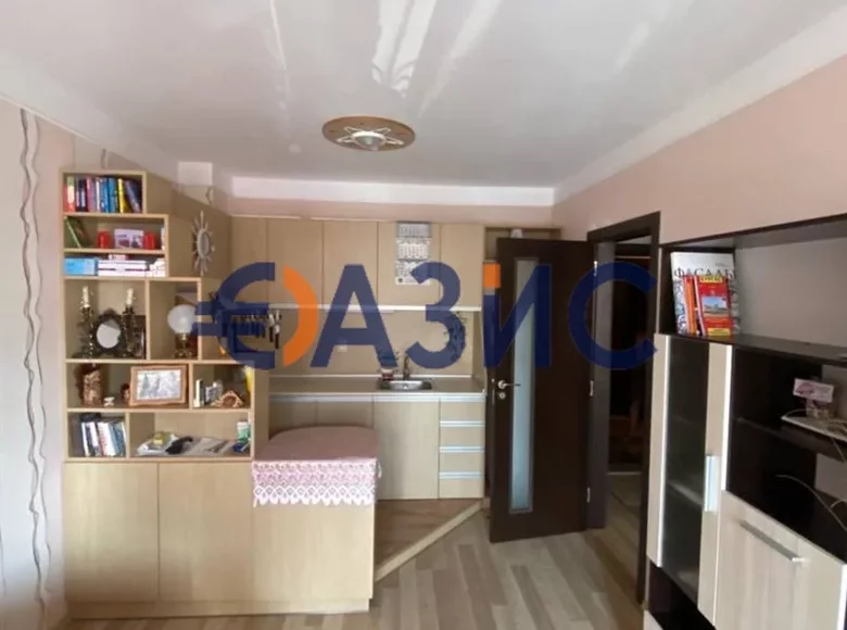 2 bedroom apartment 53 m² Sveti Vlas, Bulgaria