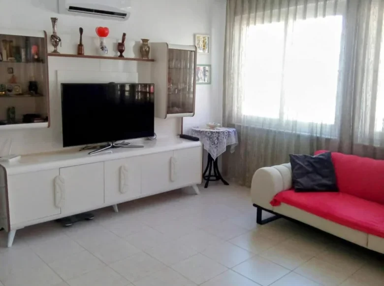 Mieszkanie 3 pokoi 115 m² Mahmutlar, Turcja