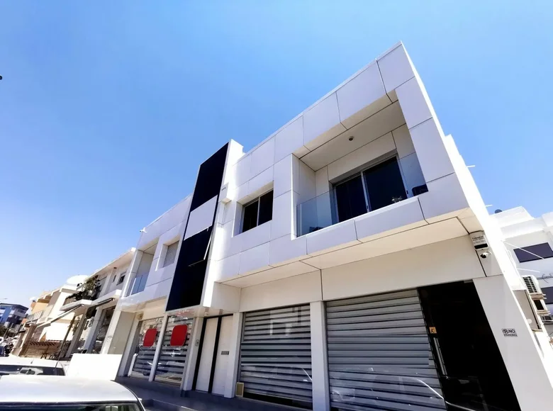Investissement 670 m² à Limassol, Bases souveraines britanniques
