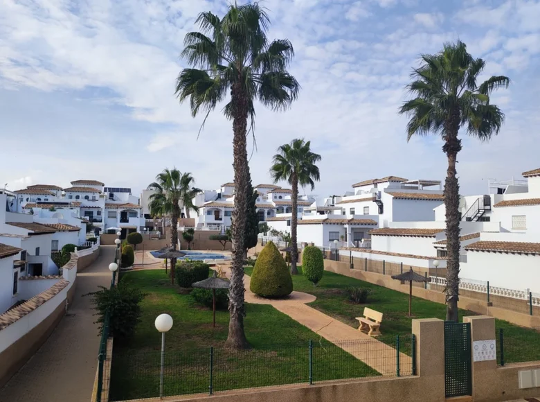 2-Schlafzimmer-Bungalow 65 m² Orihuela, Spanien