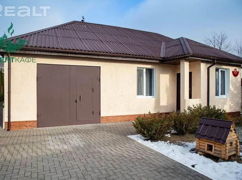 Dom 100 m² Baranowicze, Białoruś