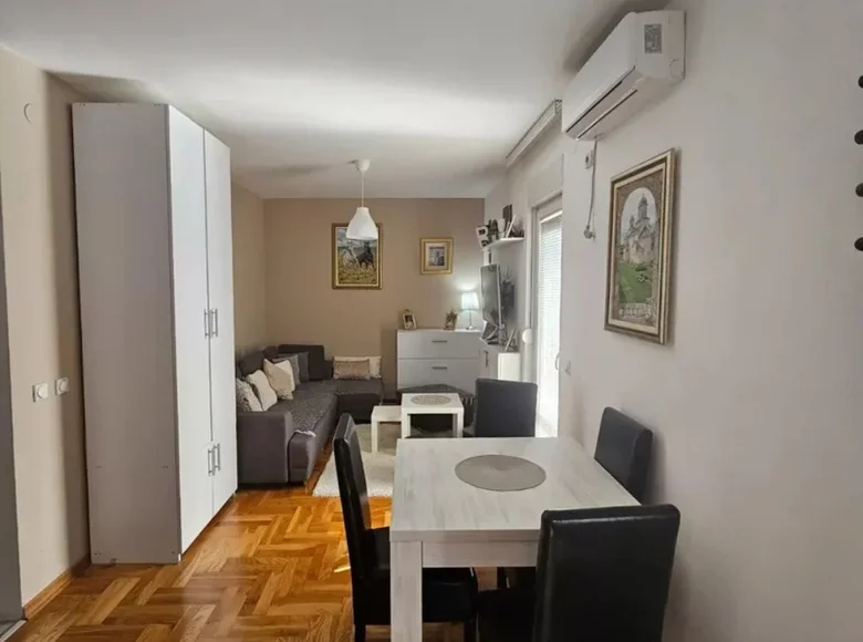 Mieszkanie 2 pokoi 35 m² Belgrad, Serbia