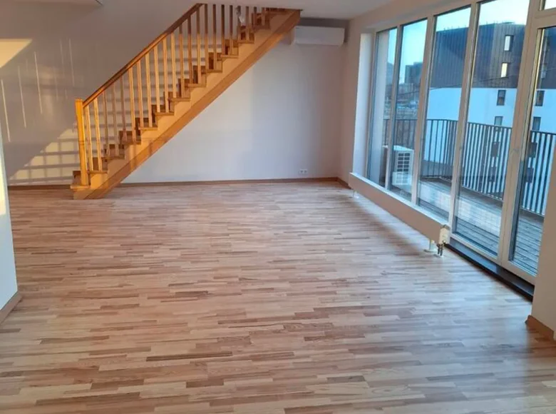 Mieszkanie 4 pokoi 138 m² Ryga, Łotwa