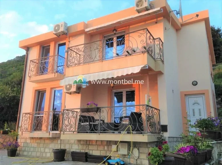 4 bedroom house 165 m² Pecurice, Montenegro