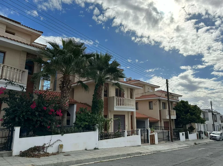 Dom 4 pokoi 228 m² Gmina Agios Athanasios, Cyprus