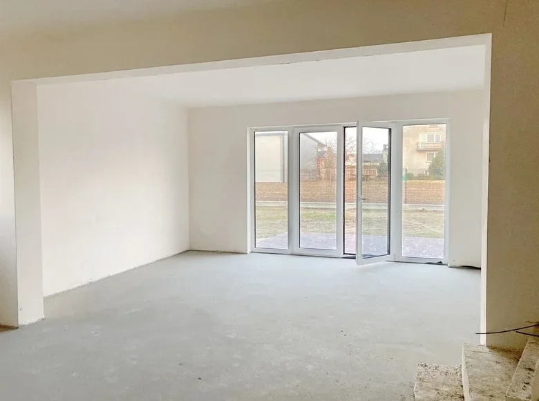 3 bedroom house 170 m² Oltarzew, Poland