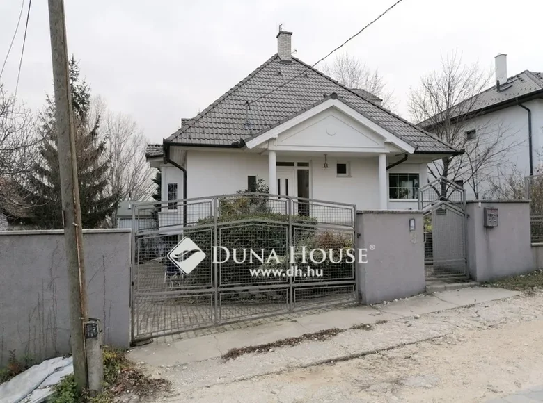 Dom 230 m² Csakvar, Węgry