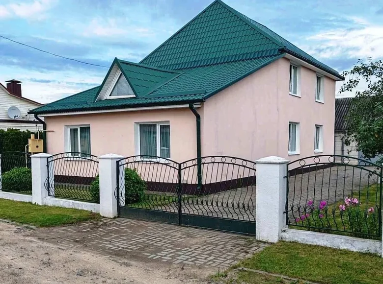 Maison 156 m² Maladetchna, Bélarus