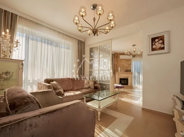 Apartamento 3 habitaciones 150 m² Becici, Montenegro