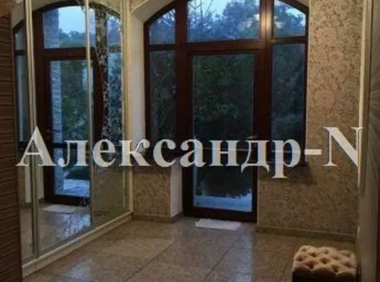 5 room house 390 m² Odessa, Ukraine