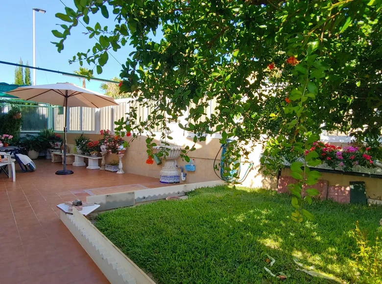 Townhouse 4 bedrooms 84 m² Torrevieja, Spain