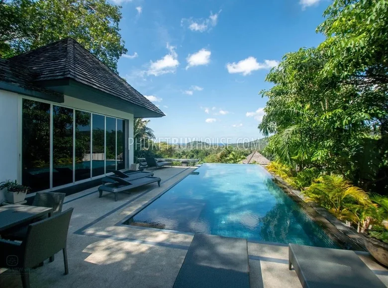 4 bedroom Villa 868 m² Choeng Thale, Thailand