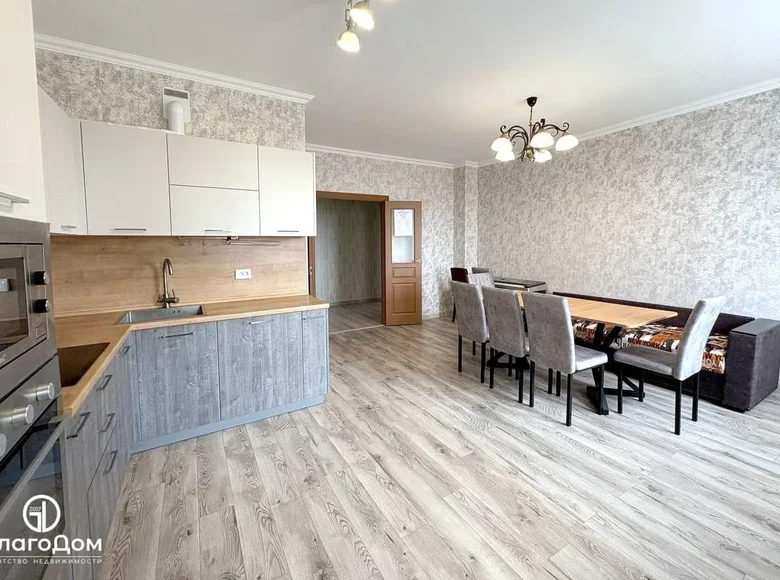 3 room apartment 90 m² Minsk, Belarus