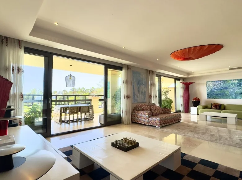 Wohnung 3 Schlafzimmer 428 m² Marbella, Spanien